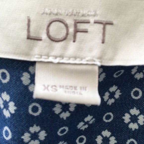 LOFT Blue Print Cotton Button Down Shirt, Size XS - Picture 3 of 7